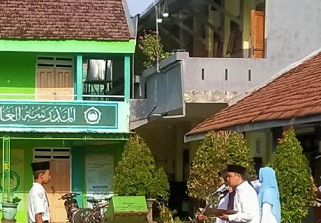 UPACARA HARI SENIN