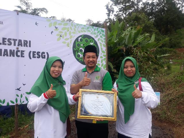 penyerahan piagam